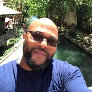 Meet your Posher, Don